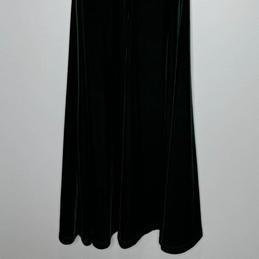 Revelry Tori Velvet Dress in Emerald 4 Halter Neck Open Back Bridesmaid Wedding - Picture 10 of 14